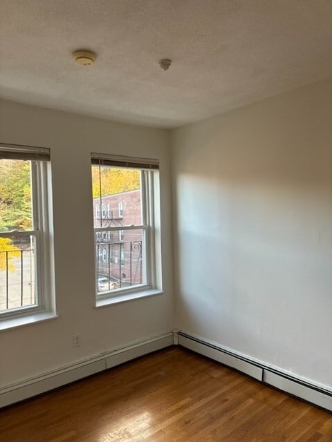 Primary Photo - 49 S Huntington Ave