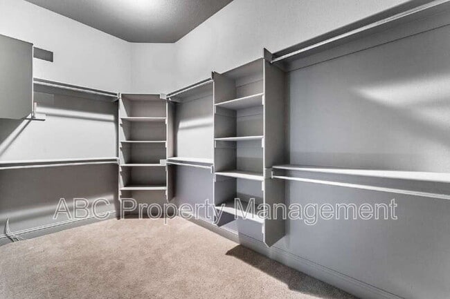 Building Photo - 2544 Brookwater Ln