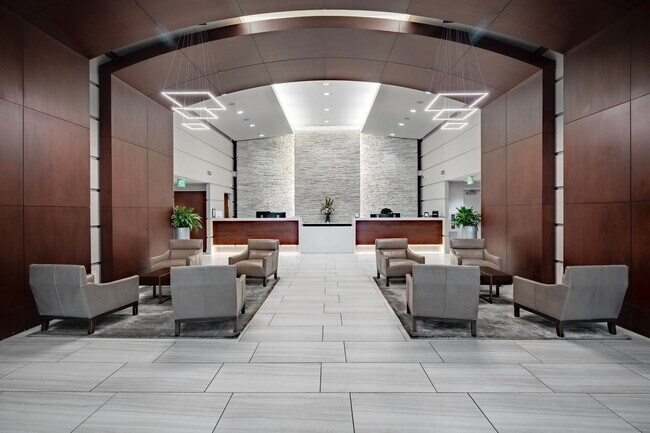 Building Photo - Glass House 1 Bed 1 Bath High Rise Condo w/ Mountain & City Views!!