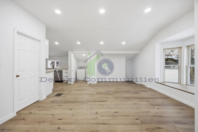 Building Photo - Stunning Fully Remodeled 3 Bed Home on a Huge Lot in Coopersville