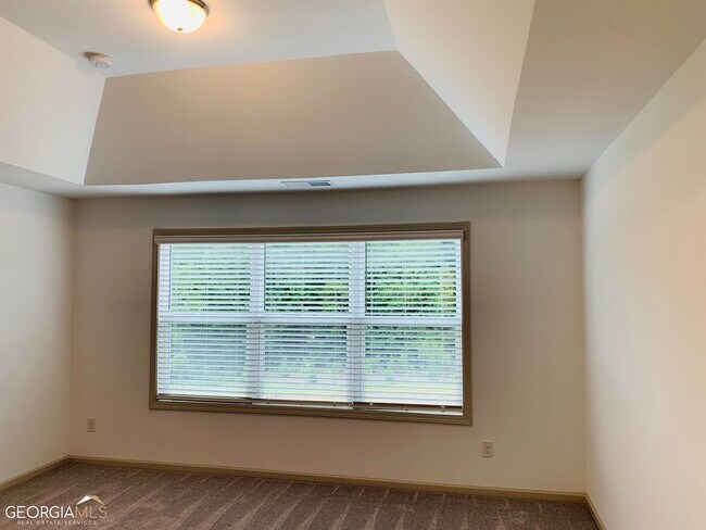 Building Photo - 4 Iron Dr