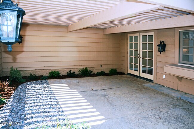 Building Photo - 4551 Tam O Shanter Dr