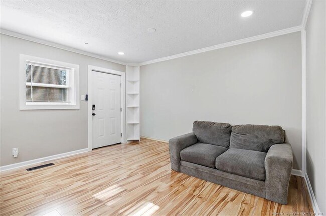 Building Photo - 804 Rodie Ave