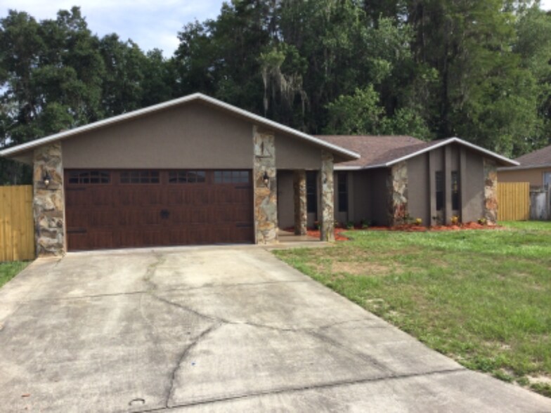 Building Photo - 13138 Misty Ln