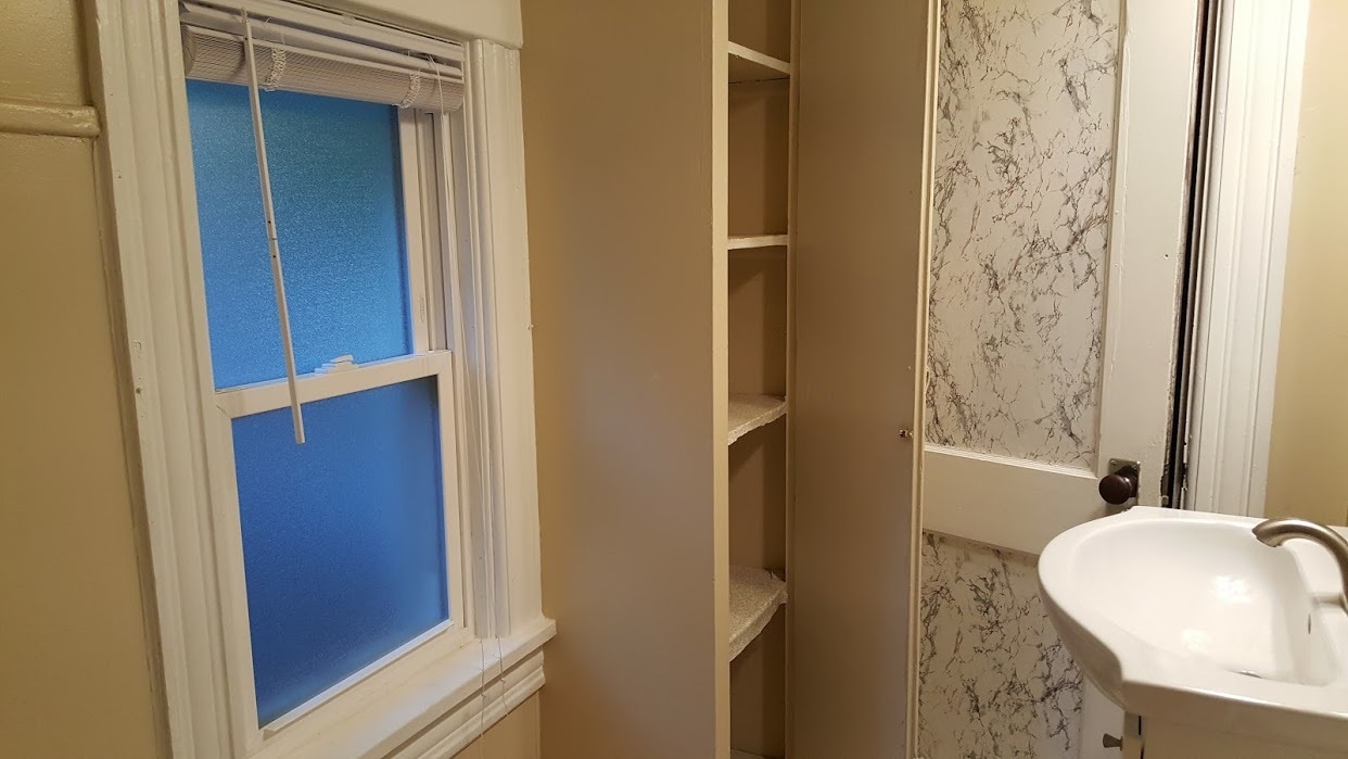 Bathroom window & closet - 404 W Court St