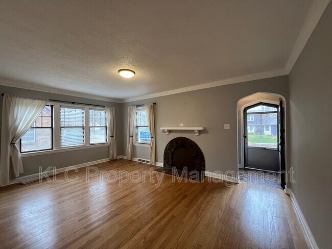 Building Photo - 2909 46th St