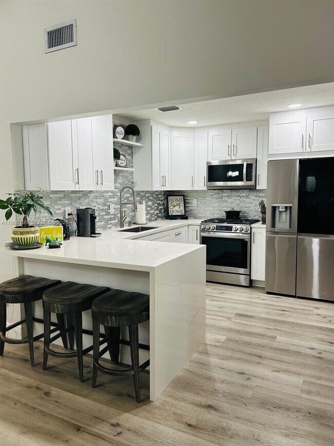 Building Photo - 7039 SW 115th Pl