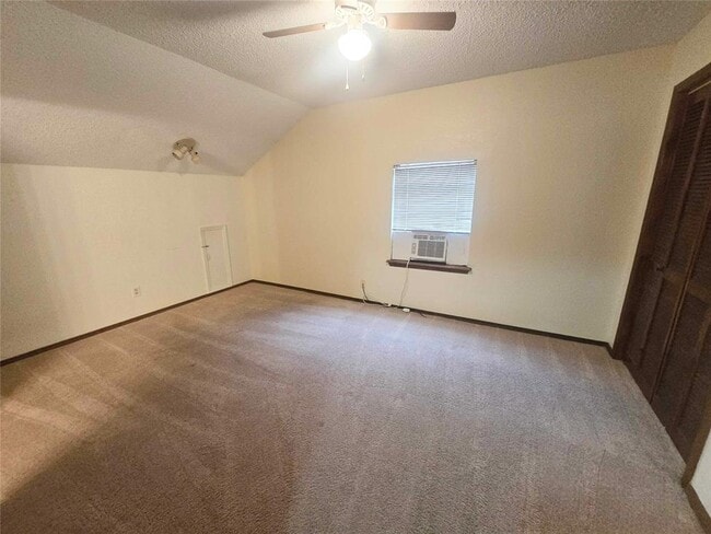 Building Photo - 1212 Kingston Ct