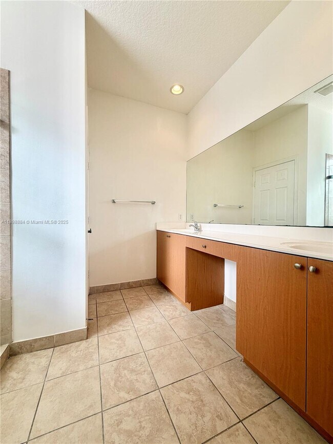 Building Photo - 3972 SW 149th Pl