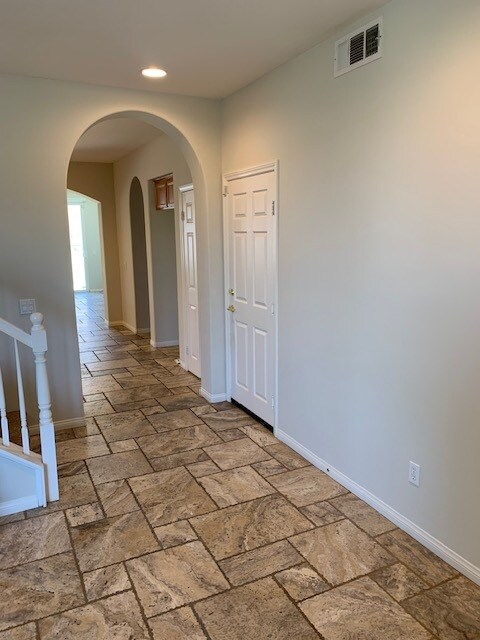 Building Photo - 84126 Canzone Dr