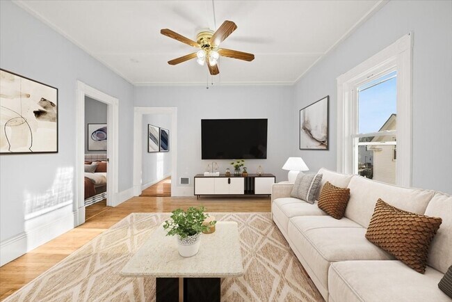 Building Photo - 58 Calmar St