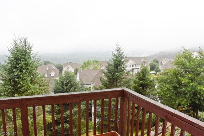 Building Photo - 156 Winding Hill Dr