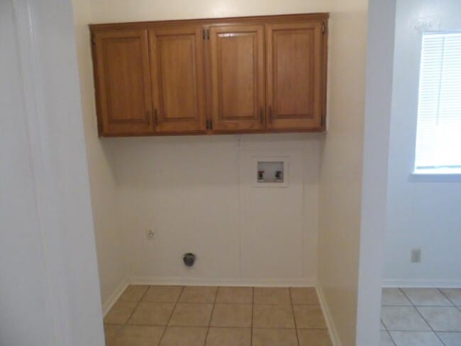 Building Photo - 120 NE 12th St