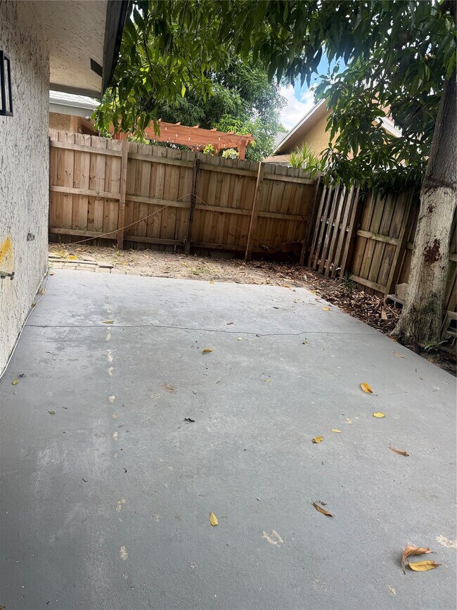 Building Photo - 7427 SW 13th St