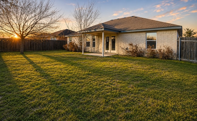 Building Photo - AVAILABLE MID AUGUST; APPLY TODAY ON OUR WEBSITE!!!