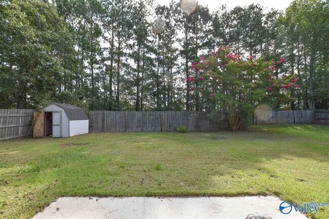 Building Photo - 109 Cove Crest Dr