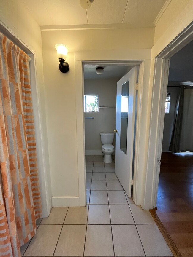 Building Photo - Craftman Style Home in North Park! Blacks ...