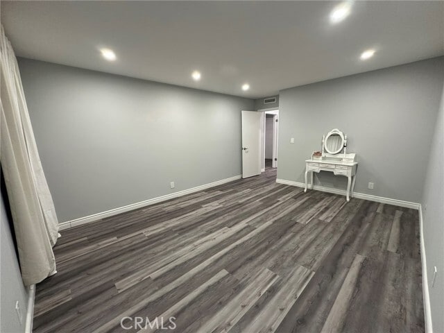 Building Photo - 1127 E Del Mar Blvd