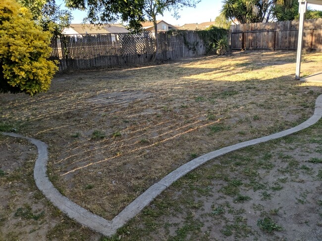 Building Photo - 1533 Jackellen Ln