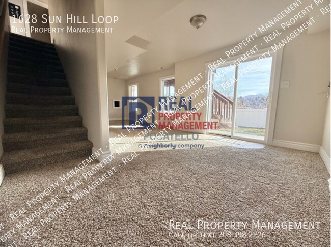 Building Photo - 1628 Sun Hill Loop