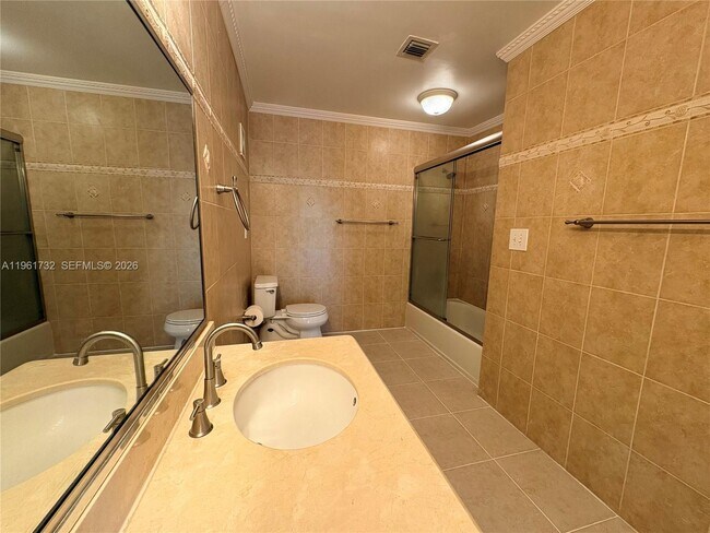 Building Photo - 3855 Estepona Ave