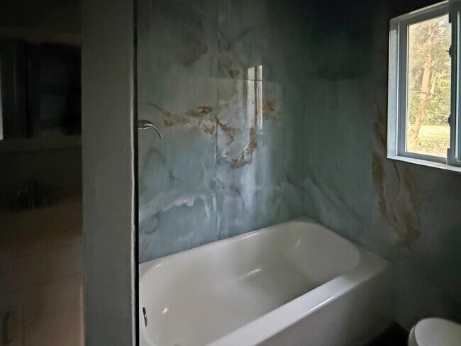 Building Photo - 2242 South St