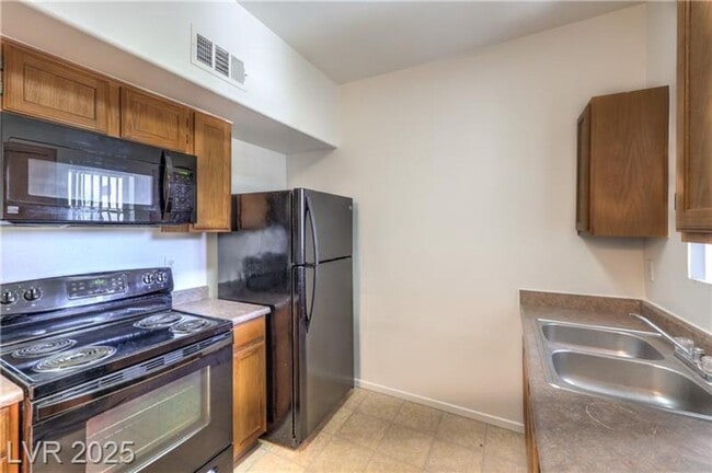 Building Photo - Las Vegas Condo For Rent