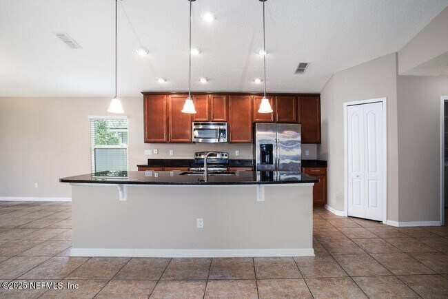 Building Photo - 3880 Great Falls Loop