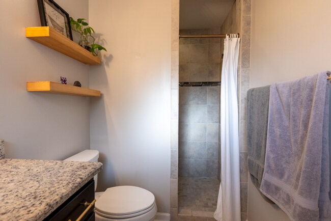 Building Photo - YOUR DREAM BACKYARD in Established East Memphis