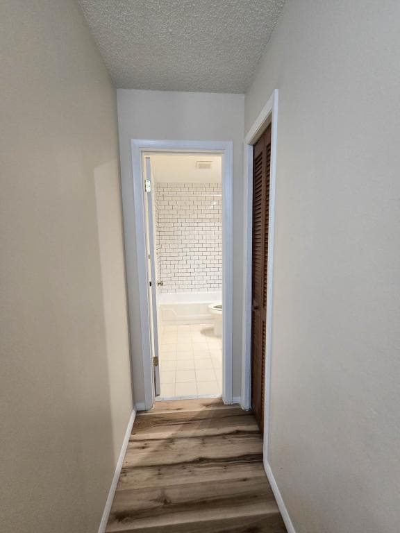 Building Photo - 1232 Woodridge Ct