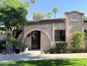 Building Photo - 3032 N 32nd St