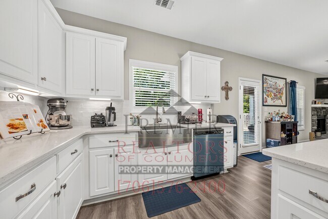 Building Photo - 6808 Omaha Dr