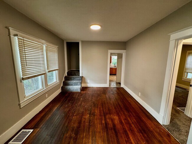 Building Photo - 610 Colorado Ave