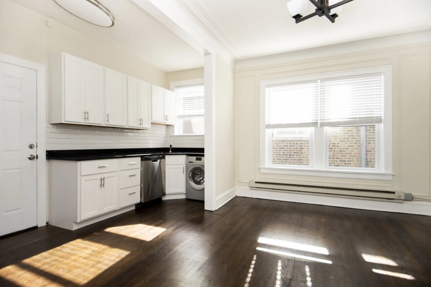 Building Photo - 321 Kedzie St