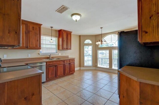 Building Photo - 3485 Barnstaple Dr