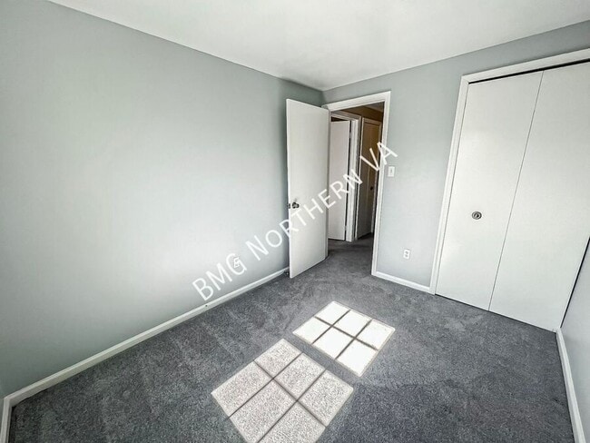 Building Photo - 14416 Black Horse Ct