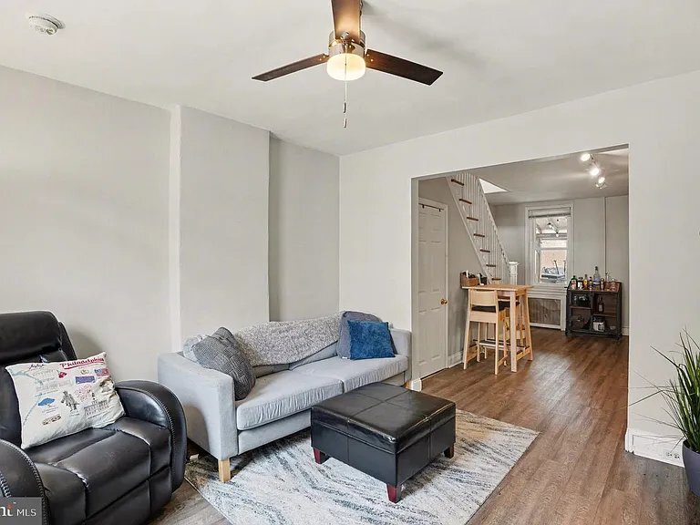 Building Photo - 115 Hermit St