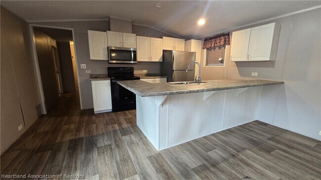 Building Photo - 44 Crawford Dr
