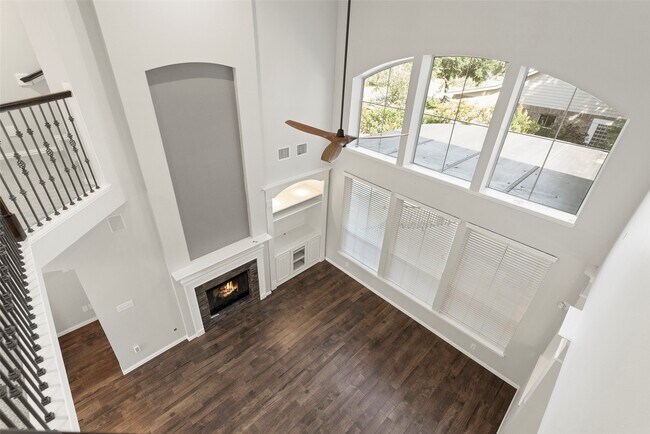 Building Photo - 118 Cezanne Woods Dr