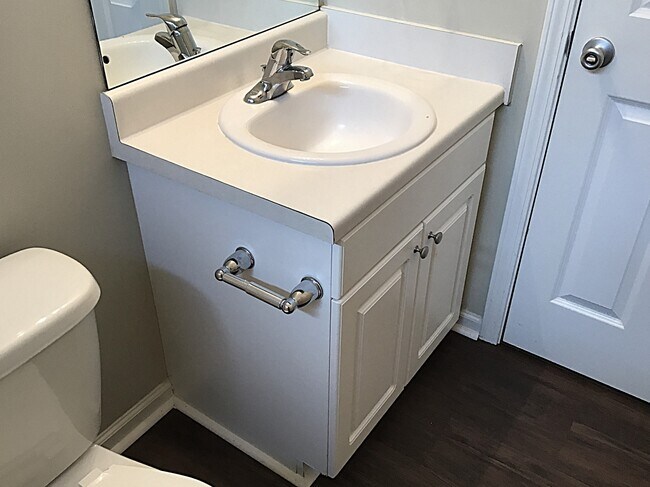 Building Photo - 30 Concordia Ct