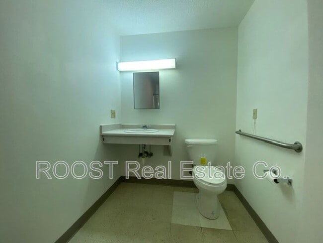 Building Photo - 339 Lewis B Moore Dr