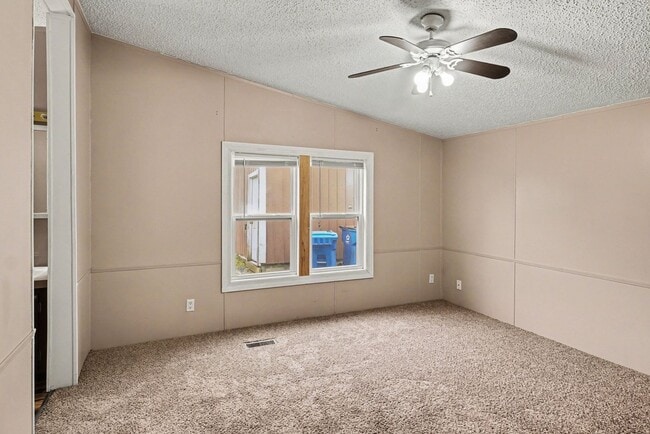 Building Photo - Available Now! Davison Schools!