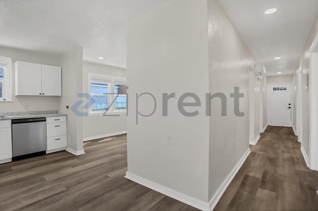 Building Photo - 265 Cherry Dr