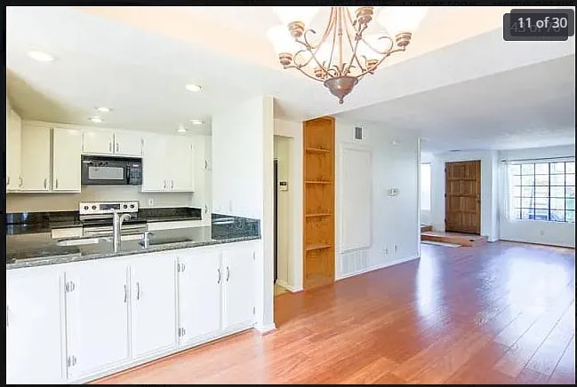 Building Photo - 4004 Crystal Dawn Ln