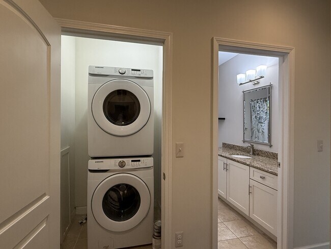 Building Photo - 5606 Arbor Chase Dr