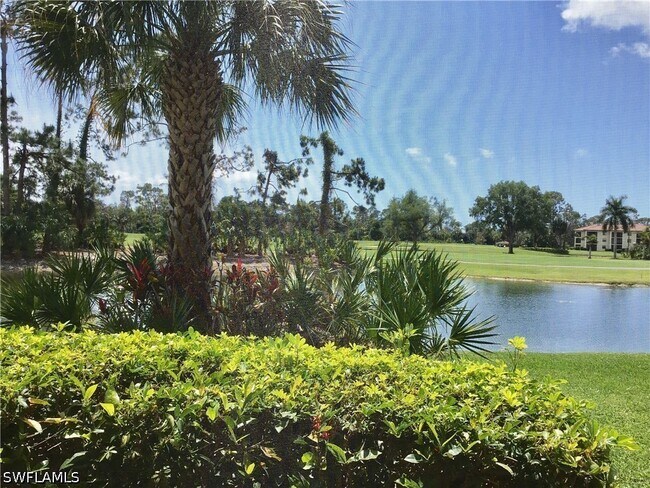 Building Photo - 440 Fox Haven Dr
