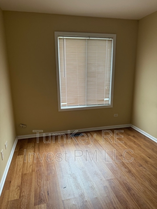 Building Photo - 1481 Andover Dr