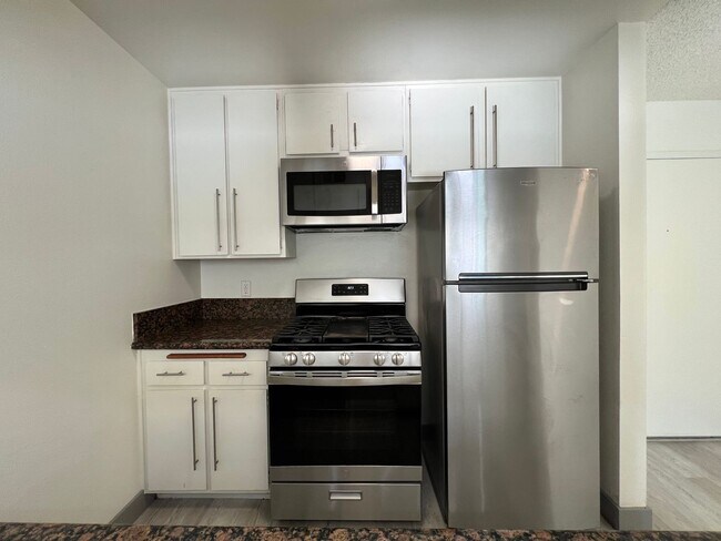 Interior Photo - 3715 S Canfield Ave