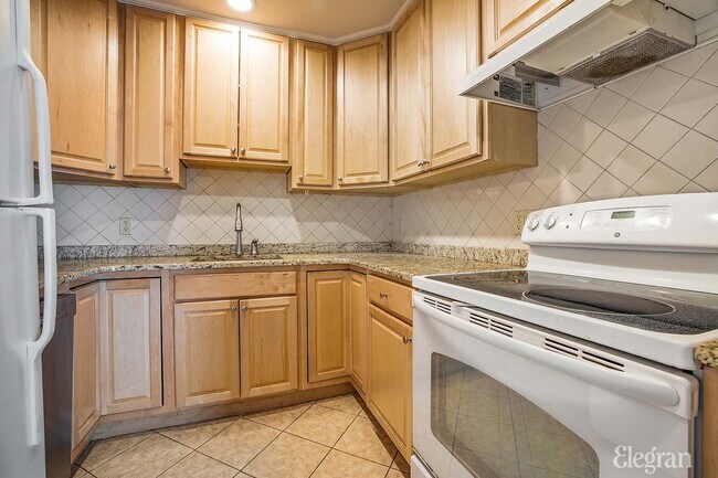 Building Photo - 76 Westchester Ave