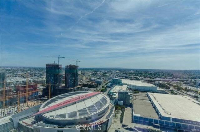 Building Photo - 900 W Olympic Blvd